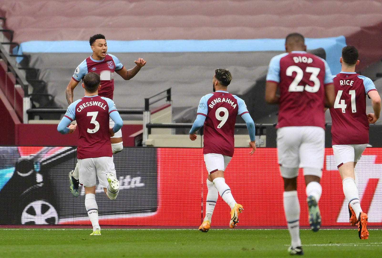 越的场上视 越的场上视